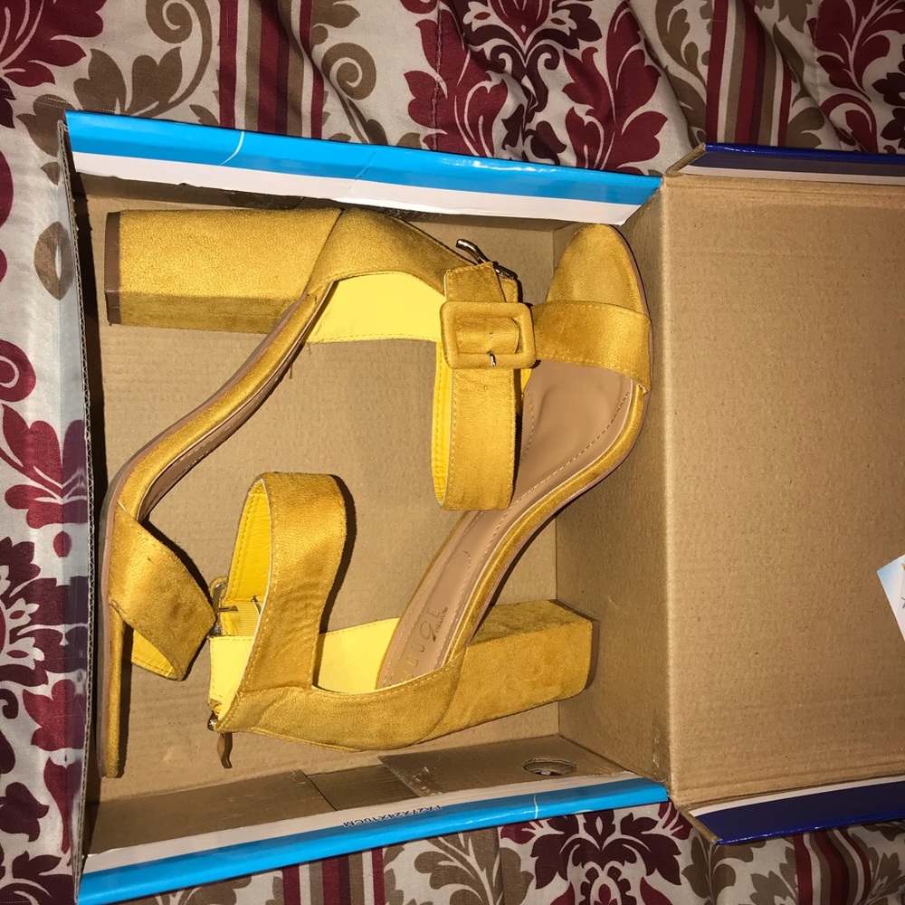 Rouge Mustard Suede Heels